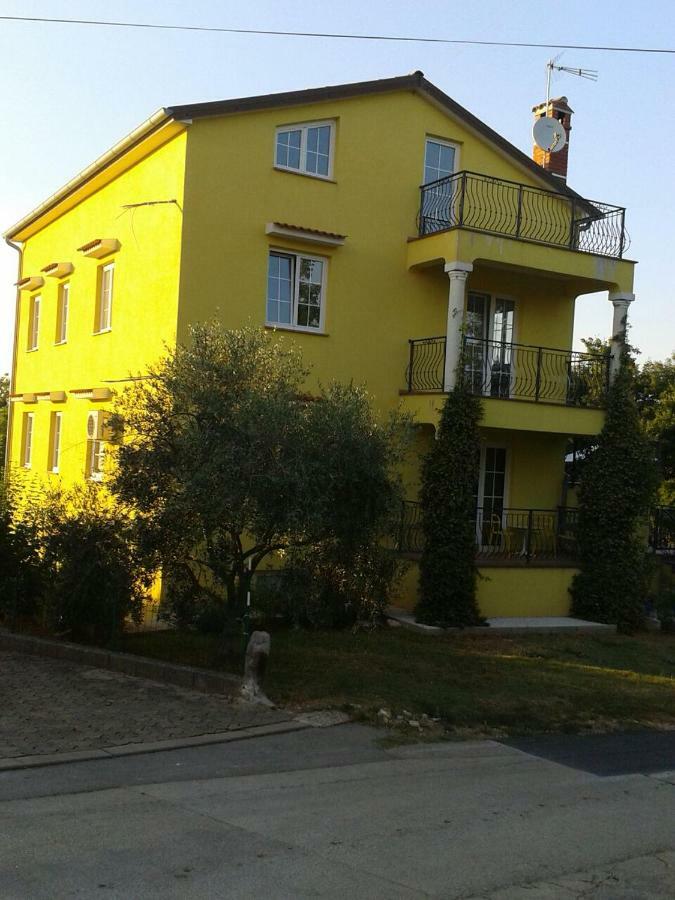 Apartment Luiza Funtana Exteriér fotografie